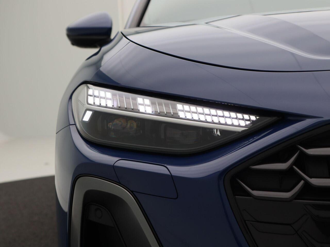 Audi A5 Avant 2.0 TFSi 150 Pk Automaat S-Line | 360° Camera | Full LED | Trekhaak | Adaptive Cruise | Carplay | Stoel Verwarming | 20 Inch | 5.828 Km