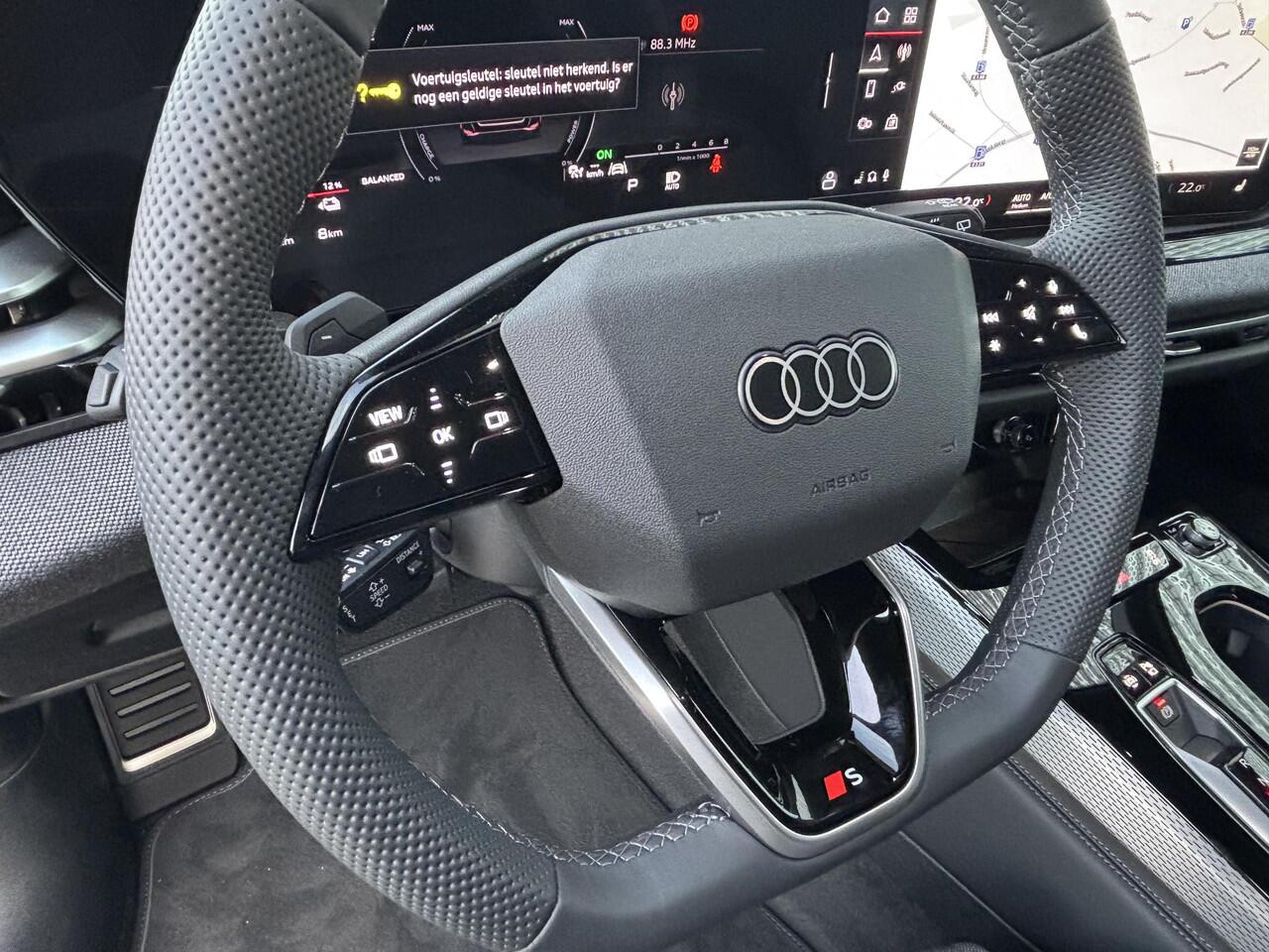 Audi A5 Avant S edition e-hybrid 299 PK | Passagiersdisplay | Stoelverwarming | Trekhaak