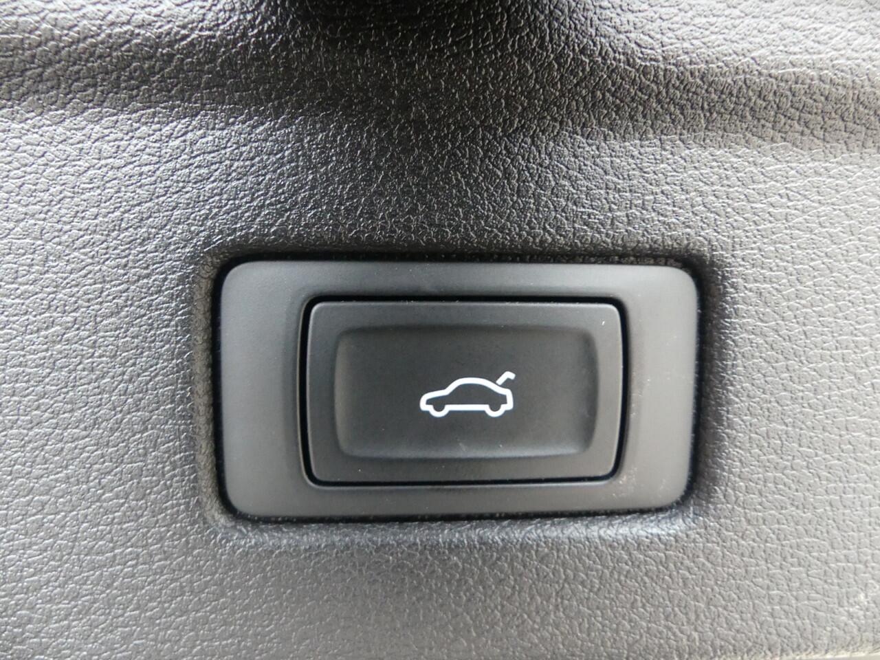 Audi A5 Sportback 35 TFSI S-Line / Panoramadak / 20 inch