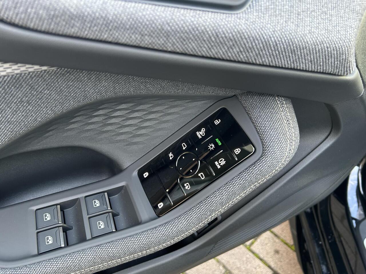 Audi A5 Avant S edition e-hybrid 299 pk | 360 Camera | Stoelverwarming | Adaptieve Cruise Control | Sfeerverlichting | Keyless Entry