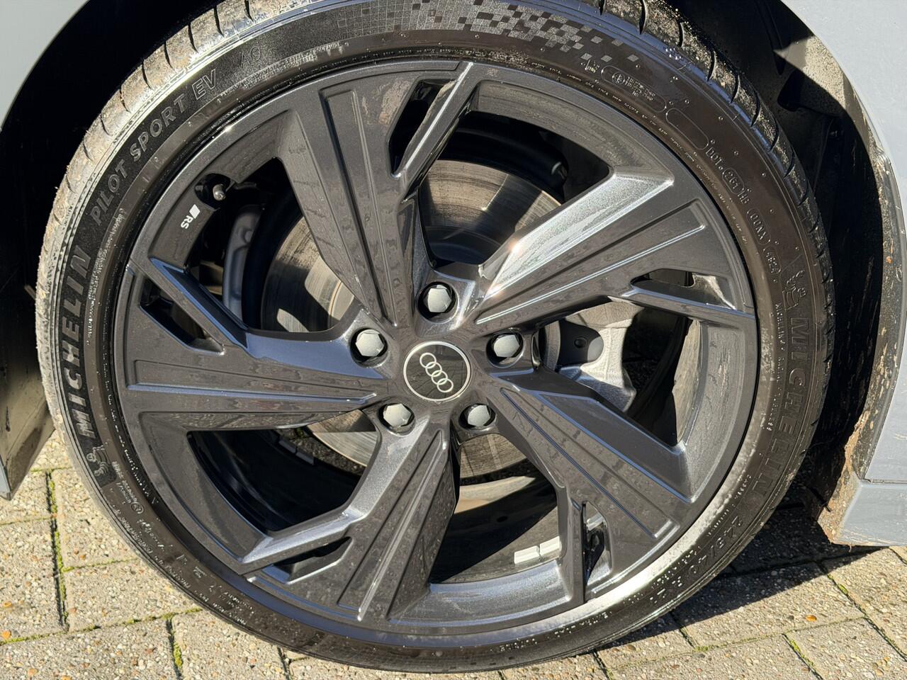 Audi A6 e-tron Avant S-line 83 kWh Pano-Dak | Bijrijder-display | Memory | Keyless