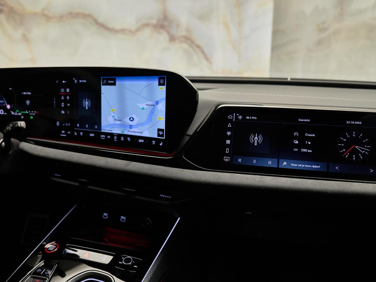Audi A6 Avant E-Hybrid Quattro S Edition Competition, Edition 1, 21", pano, luchtv., tr.haak, B&O, luchtv., OLED, matrix-LED, memory, massage, HUD, privacy