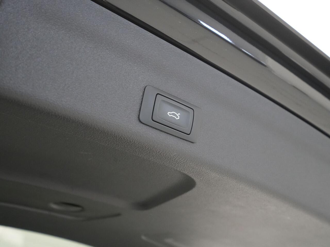 Audi A6 Avant 40 TFSI S 204 pk S edition Competition Panorama Navigatie Carplay Stoelmemory 27