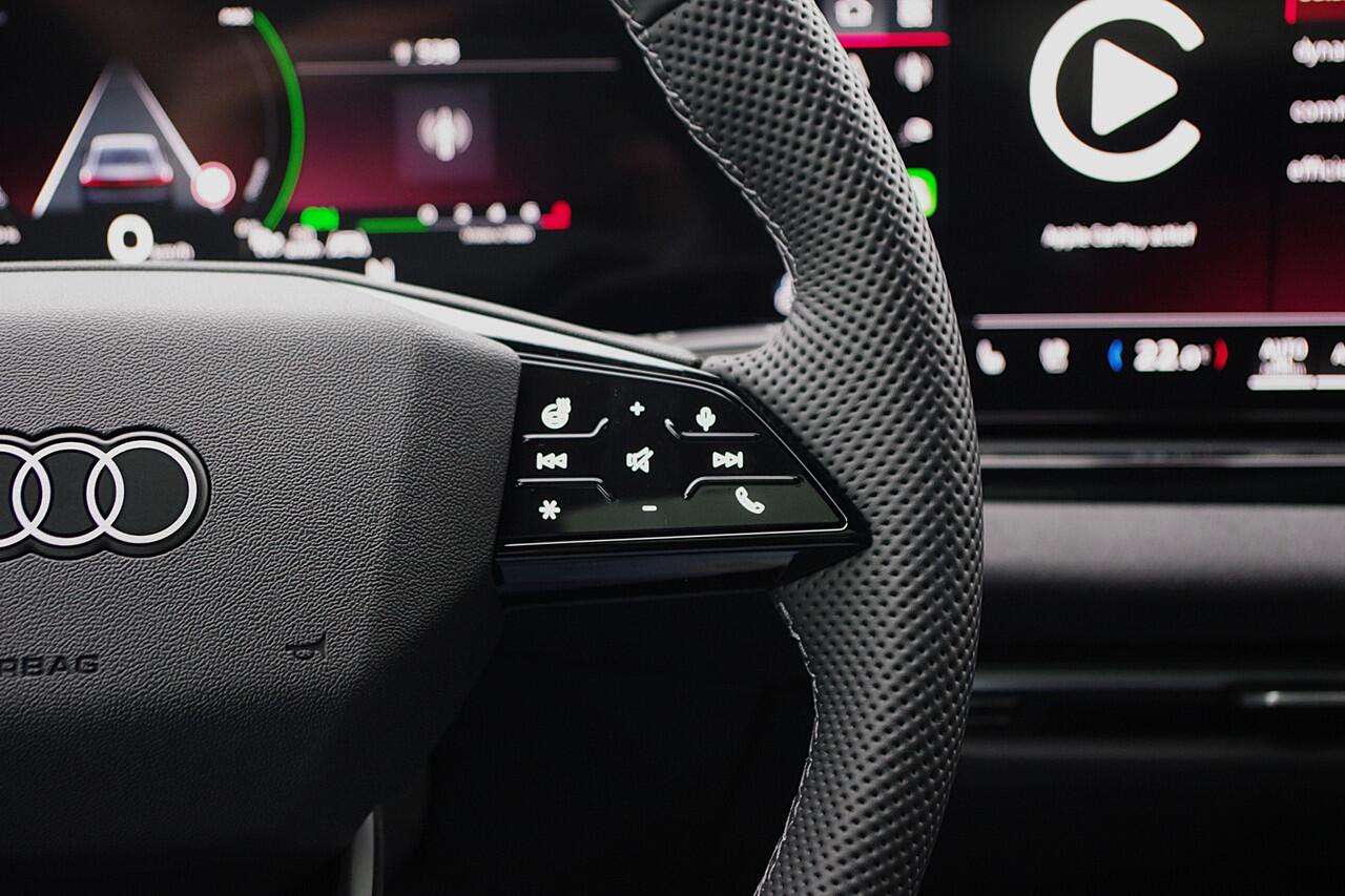 Audi A6 Avant 2.0 e-Hybrid 367 PK Plug-In Quattro Competition S-Line Edition, (80.000,- Euro Bijtellingswaarde) Luchtvering, Trekhaak, Panoramadak