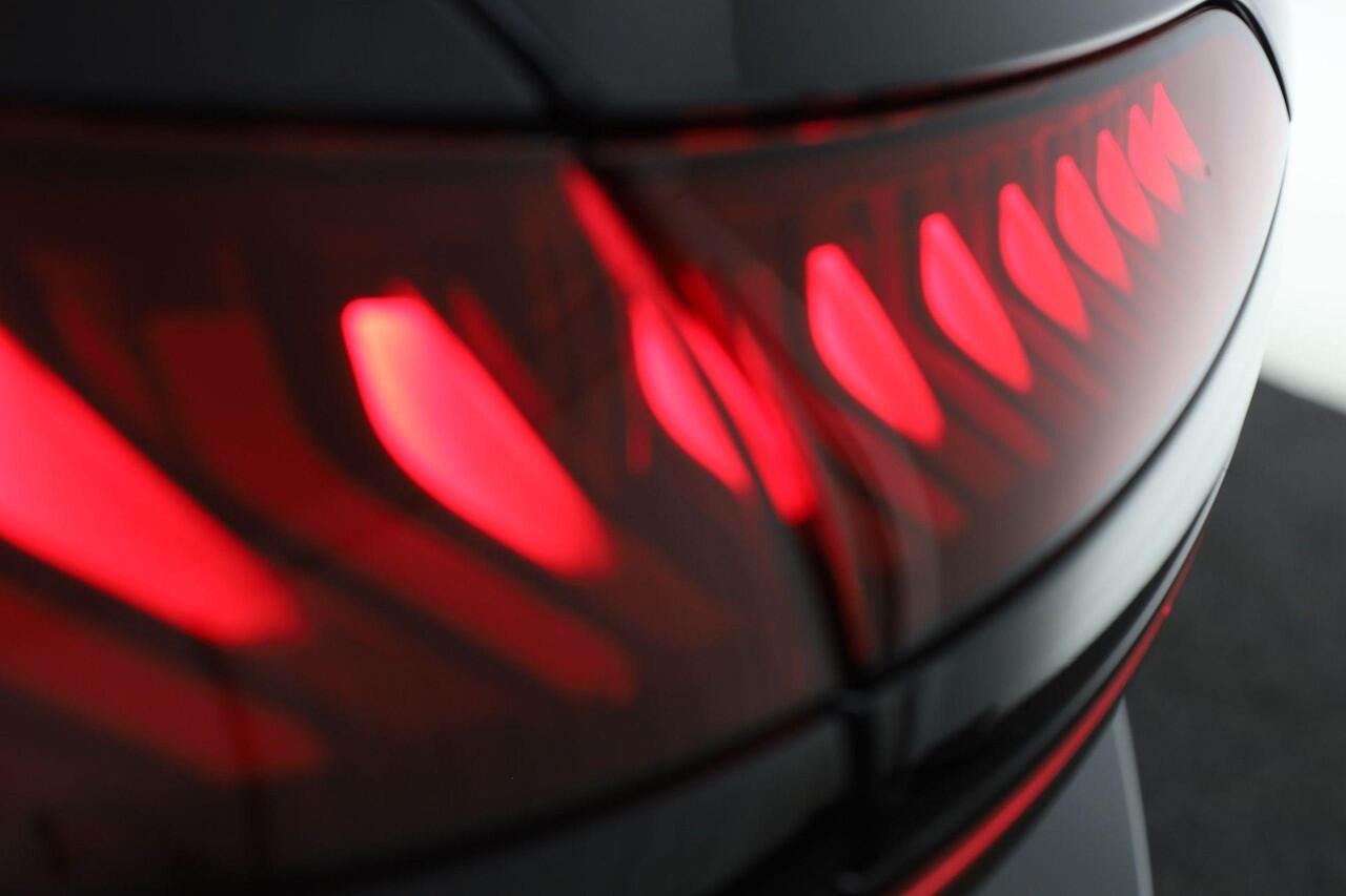 Audi A6 Avant TFSI Advanced edition | 204 pk | Tech Plus Pakket | 20 inch