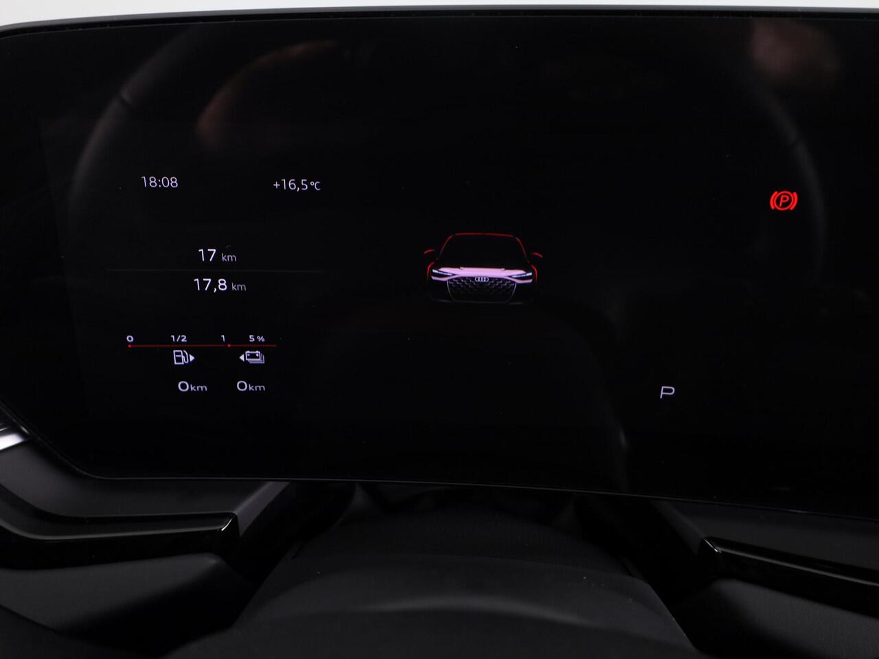 Audi A6 Avant S edition Competition e-hybrid 270 kW / 367 PK | Luchtvering | MMI experience pro | Tech plus | Panoramadak |