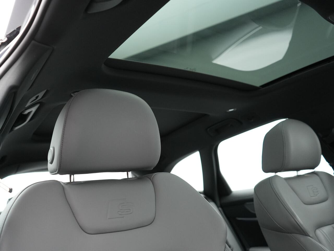 Audi A6 Avant 50 TFSI e quattro S Line Panodak Plug In Hybrid 300pk PHEV | Trekhaak | Head Up | Bang & Olufsen | Lederen Sportstoelen Verwarmd | Adaptive Cruise | Apple Carplay | Camera | Blis | Navigatie | Virtual | DAB |