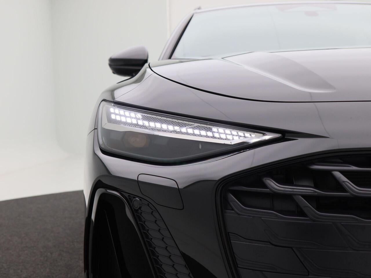 Audi A6 Avant S edition Competition 2.0 TFSI e | 367 PK | Privacy glas | Bang & Olufsen 3d | Glazen Panoramadak | Zwart Optiek | 21 inch |