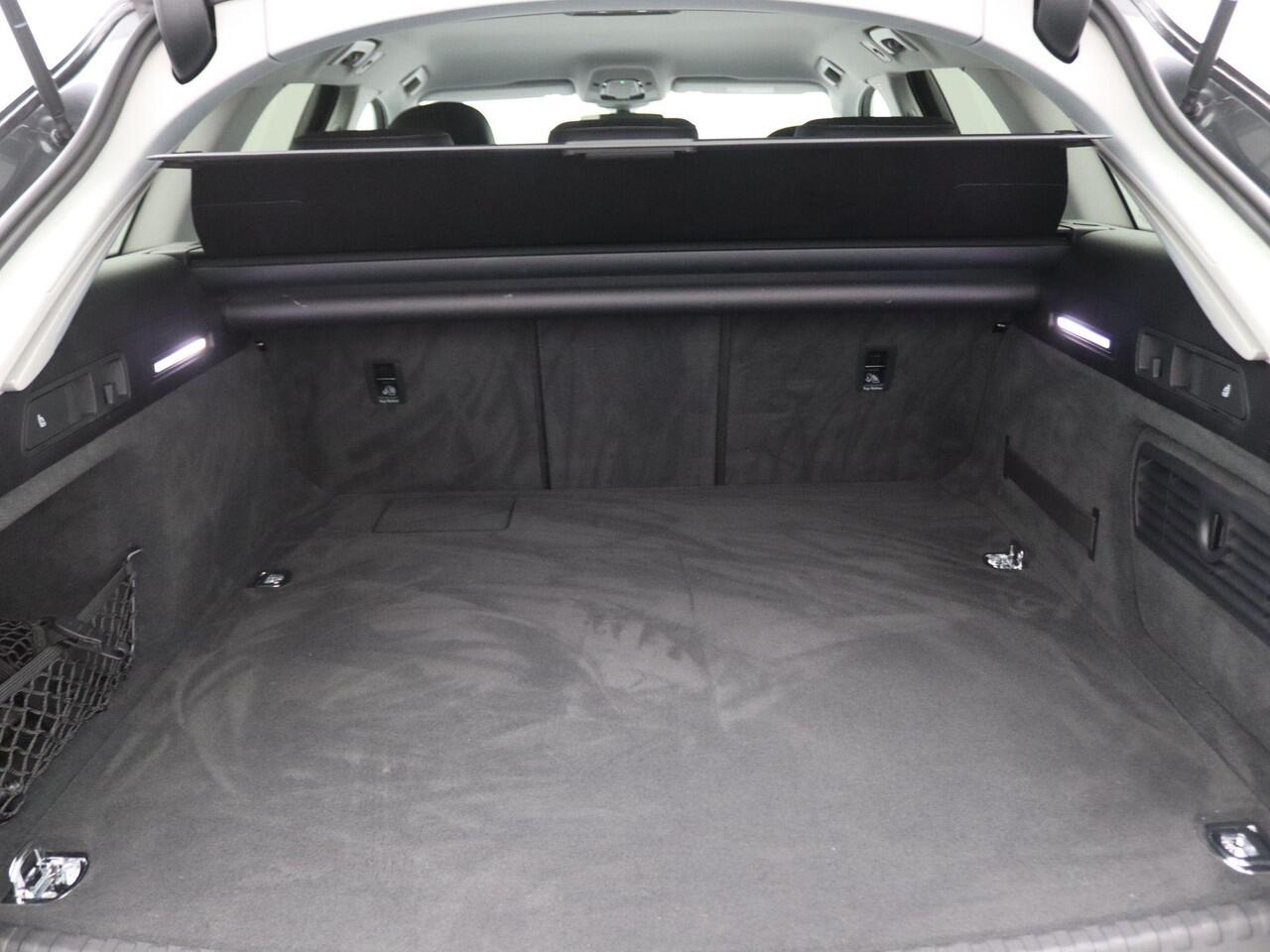 Audi A6 Avant 55 TFSI-e S edition 367PK S-Tronic Matrix LED verlichting, Keyless, Elektrische achterklep, Adaptive cruise control, Clima, Keyless, Stoel-stuurverwarming, 19" LM Velgen