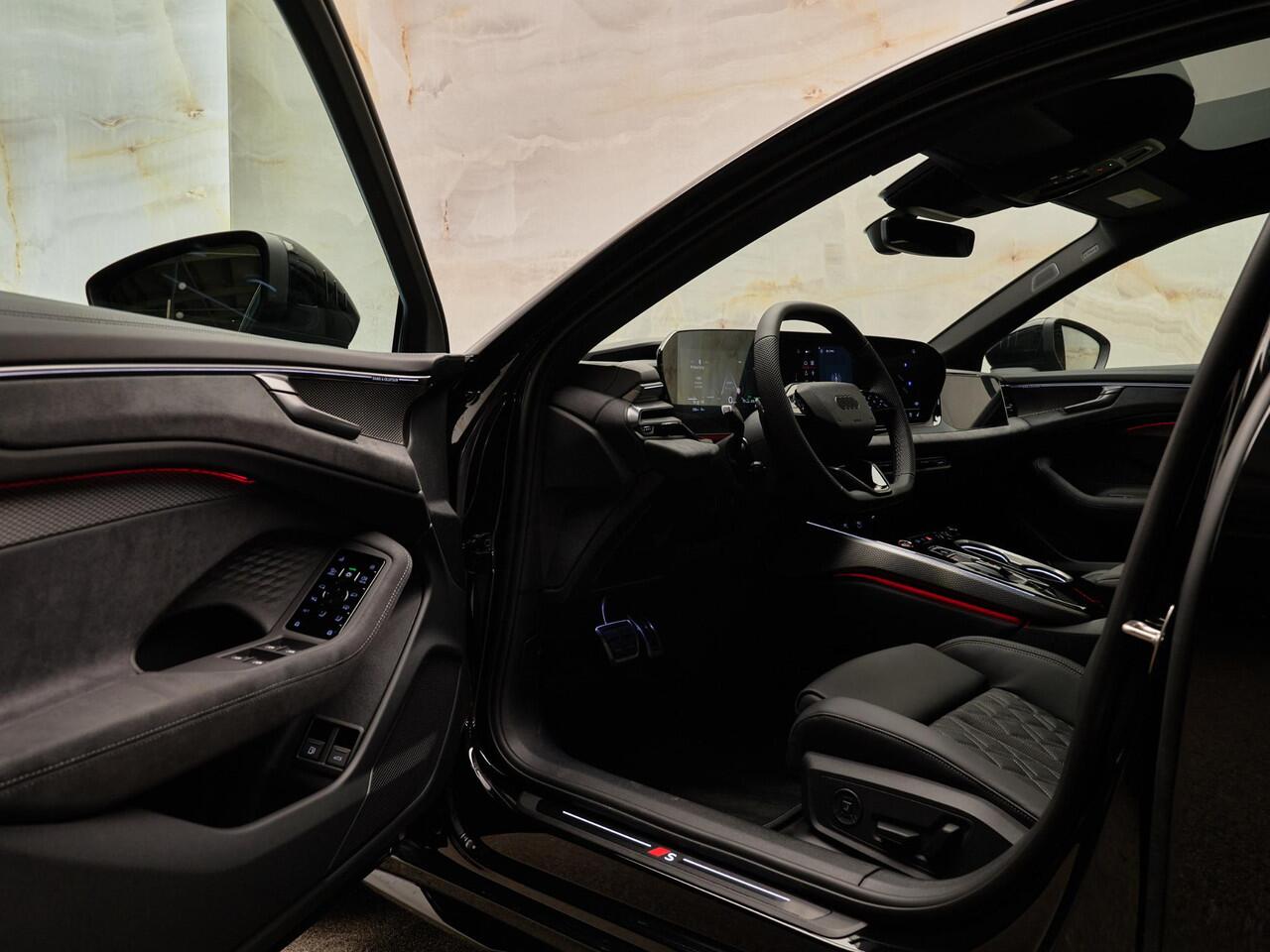 Audi A6 Avant E-Hybrid Quattro S Edition Competition, Edition 1, 21", pano, luchtv., tr.haak, B&O, luchtv., OLED, matrix-LED, memory, massage, HUD, privacy