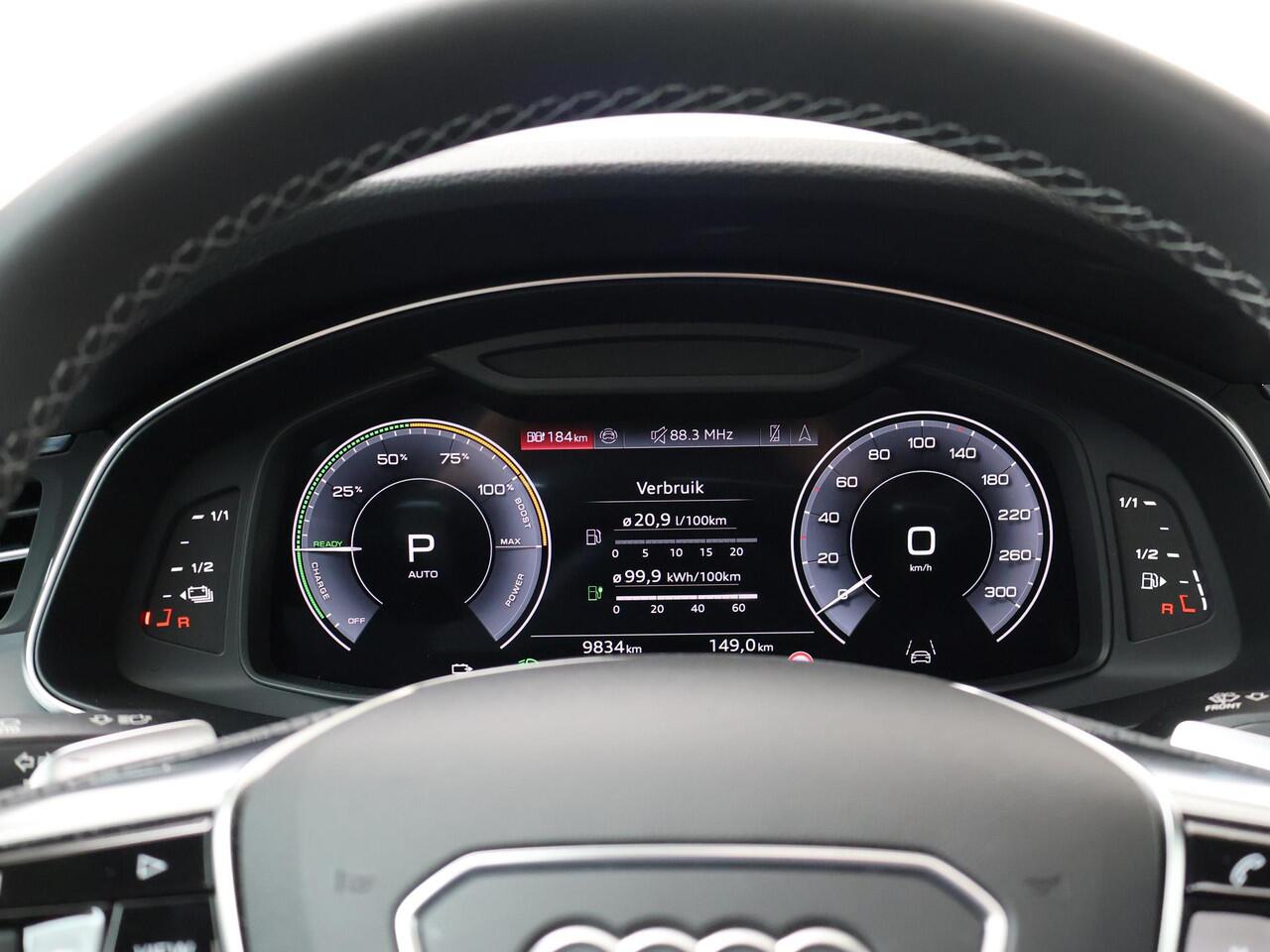 Audi A6 Avant 55 TFSI e quattro S edition Competition | 367 PK | Achteruitrij camera | Trekhaak | Electrisch panoramadak