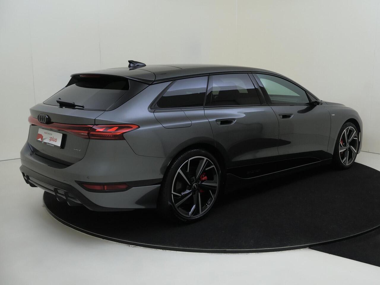 Audi A6 Avant e-tron S edition quattro 100 kWh | Panoramadak | Trekhaak | Luchtvering | Sportstoelen Plus | Bang & Olufsen | Head-up display | Parkeerassistent | 360 camera |