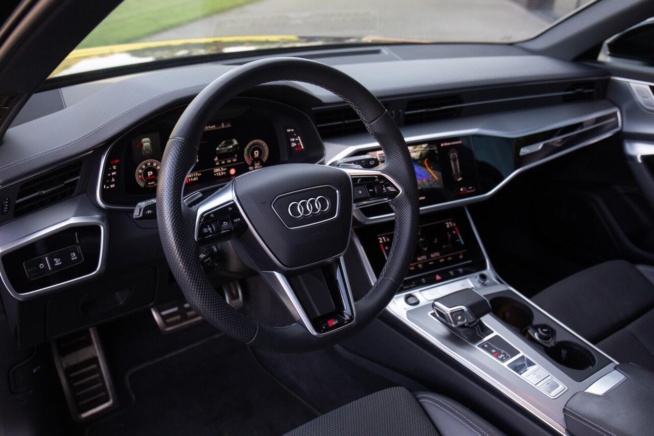 Audi A6 Avant 40 TFSI S edition Competition , Panoramadak, Trekhaak, Adaptive cruise,