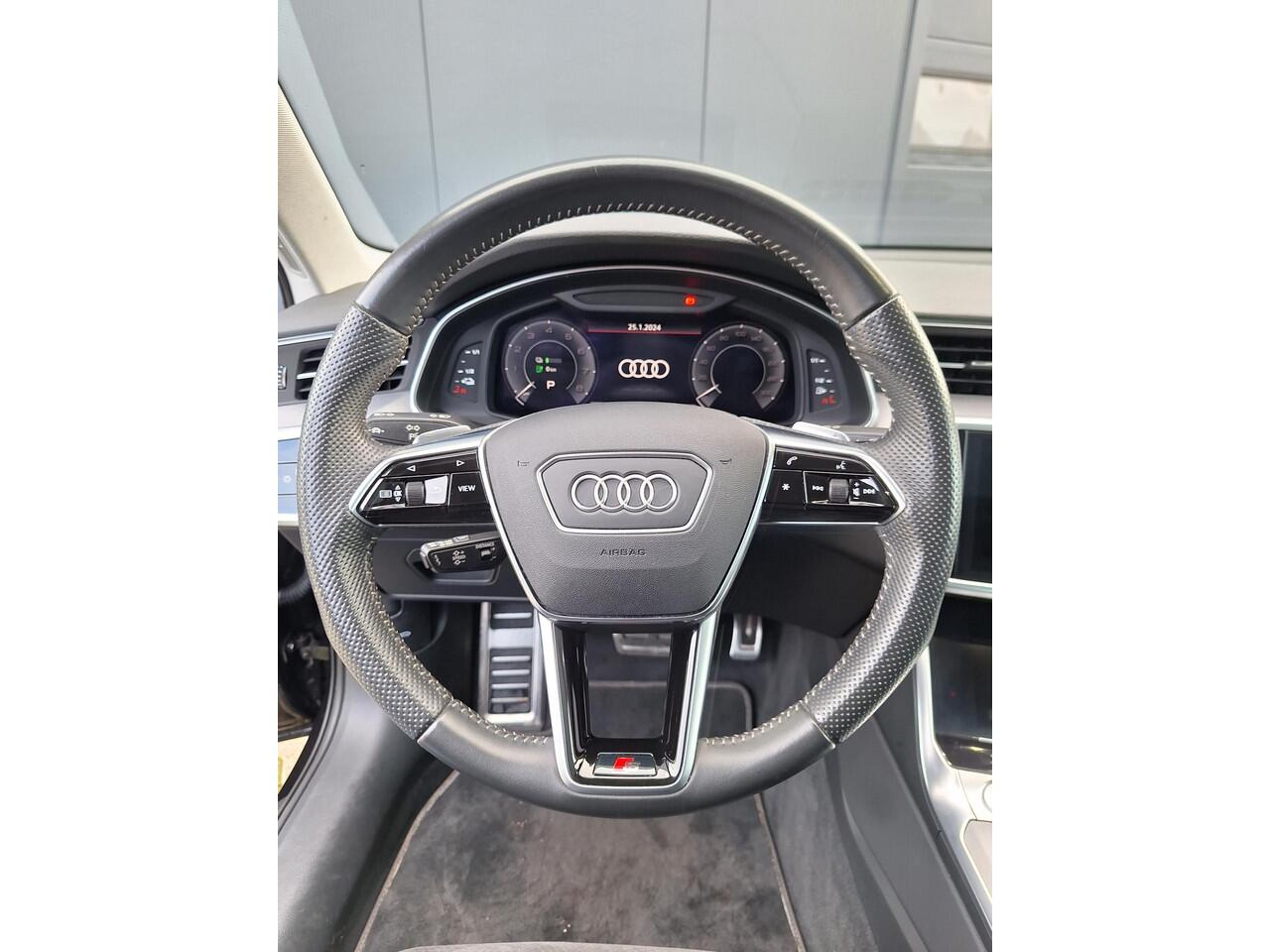 Audi A6 Limousine 55 TFSI e quattro Competition 394PK - PANORAMADAK ?