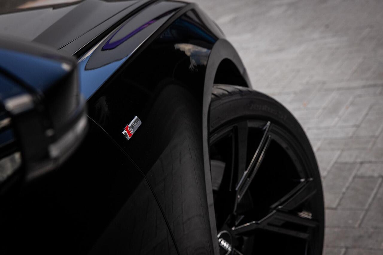 Audi A6 Avant 55 TFSI quattro S edition V6 340PK | Matrix | 4-wielbesturing | adaptieve cruise | Nieuwprijs ¤110.656 | standkachel