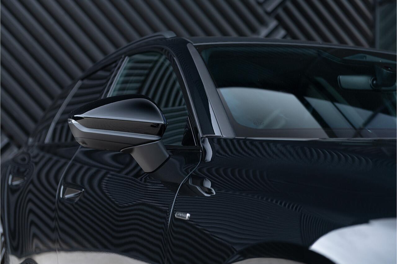 Audi A6 Avant 2.0 e-hybrid quattro 270 KW S edition Competition Alle Opties ACC B&O Midnightgrun S Stoel 360 Camera Pano Luchtv. Vielwielbes. AmbientPro Trekhaak FULLOPTION