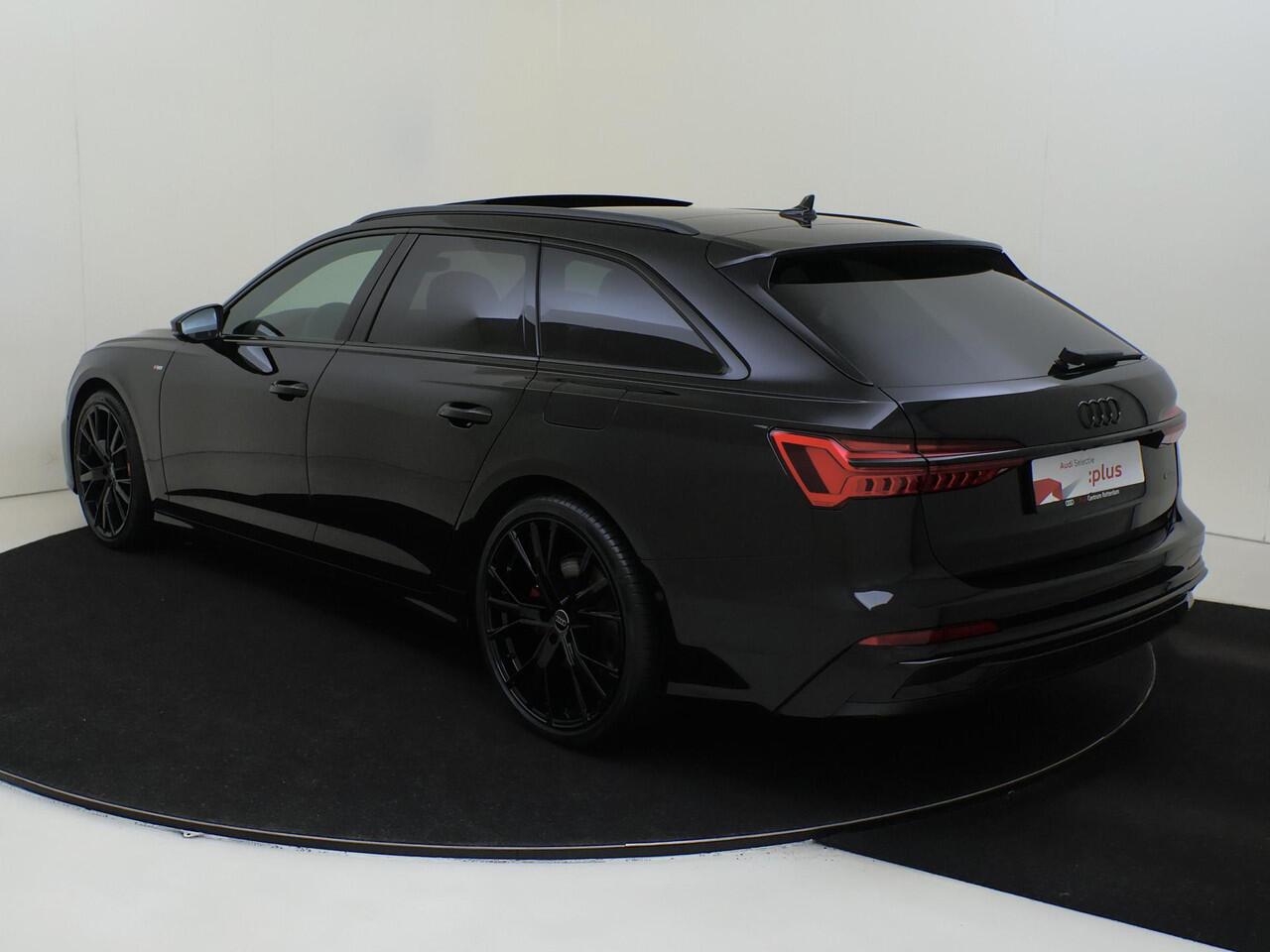 Audi A6 Avant 55 TFSI e quattro S edition Competition | Panoramadak | Trekhaak | Adaptieve demping systeem | Servo | 360 camera | 4-zone airco | Keyless | Dodehoek detectie | Stoel- en stuurwielverwarming |