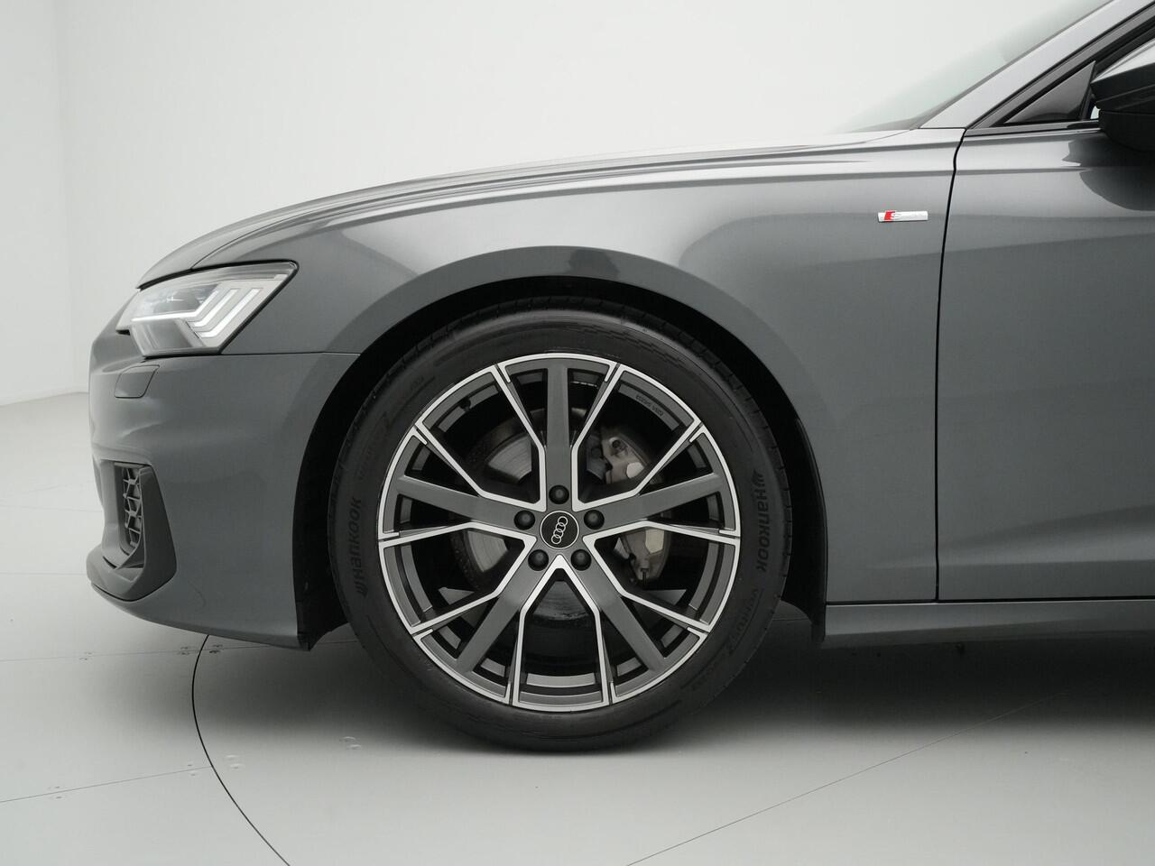 Audi A6 Avant 40 TFSI 204 pk S line edition Competition Panorama DAB Elektr. Verst. Stoelen Memory