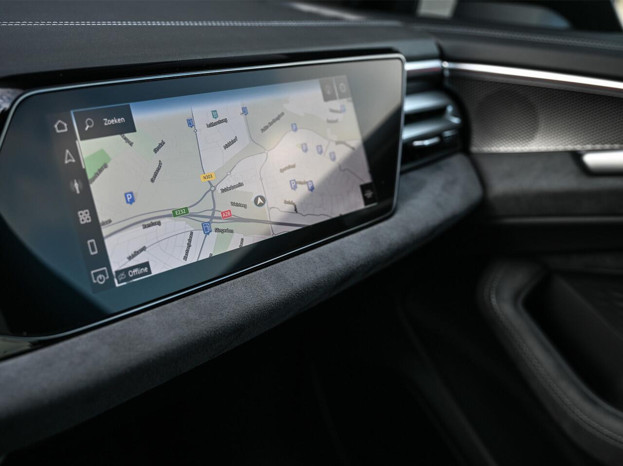 Audi A6 Avant 2.0 e-HYBRID QUATTRO S EDITION 299PK | S-SEATS | LUCHTVERING | PANORAMADAK | 360 CAMERA | EDITION ONE | B&O SOUND | HEAD-UP | 4-WHEEL STEERING | 4-ZONE CLIMATE | TECH PACK PLUS | AMBIANCE INTERIEUR | TREKHAAK | MEMORY SEATS | MMI PASSAGIERS DISPLAY 