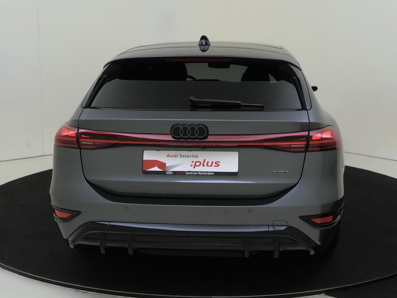 Audi A6 Avant e-tron S edition quattro 100 kWh | Panoramadak | Trekhaak | Luchtvering | Sportstoelen Plus | Bang & Olufsen | Head-up display | Parkeerassistent | 360 camera |