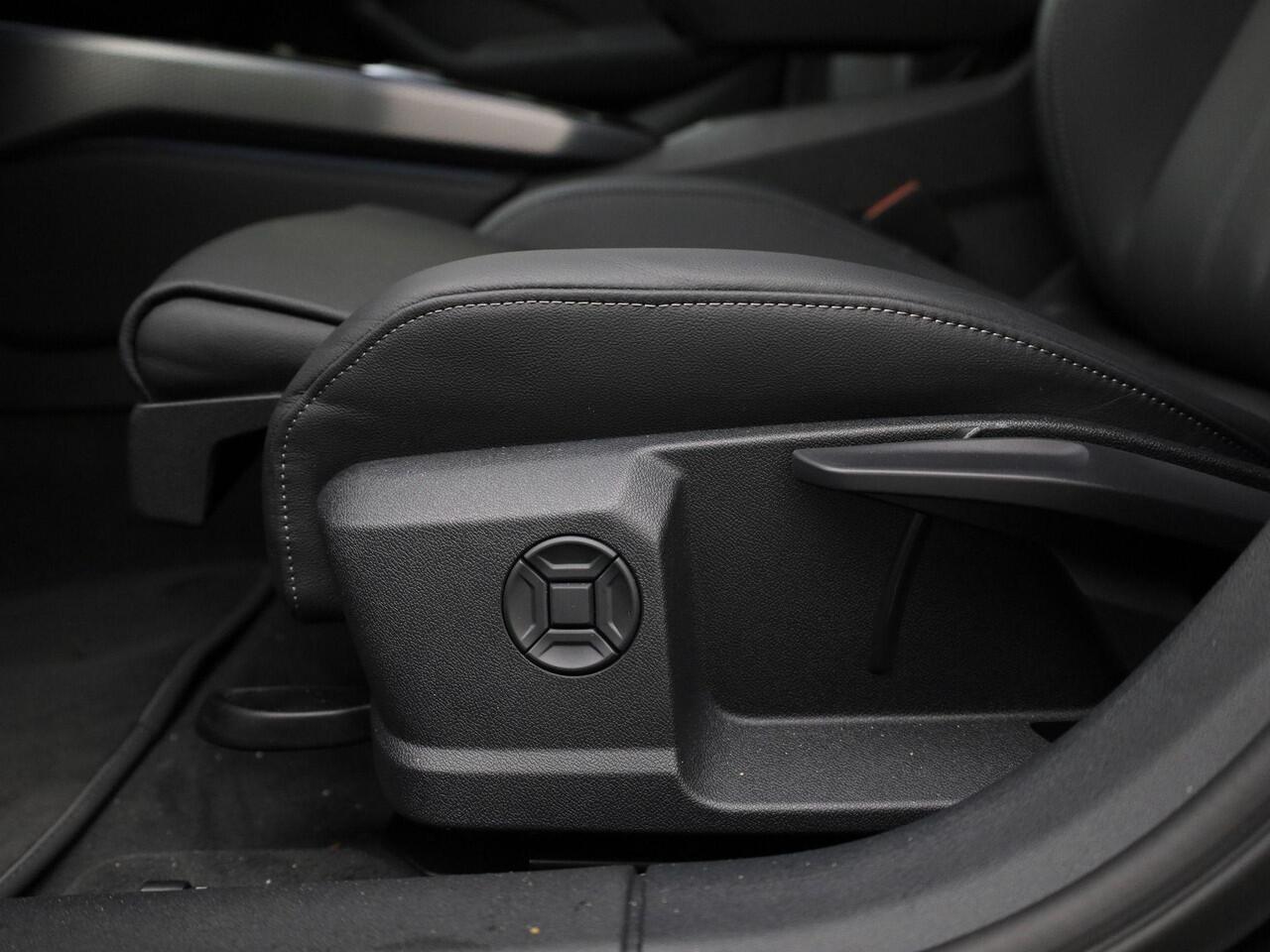 Audi A6 Avant 2.0 e-hybrid quattro S edition 299 PK · Tech plus · Warmtewerend glas, donker getint · Exterieurpakket zwart