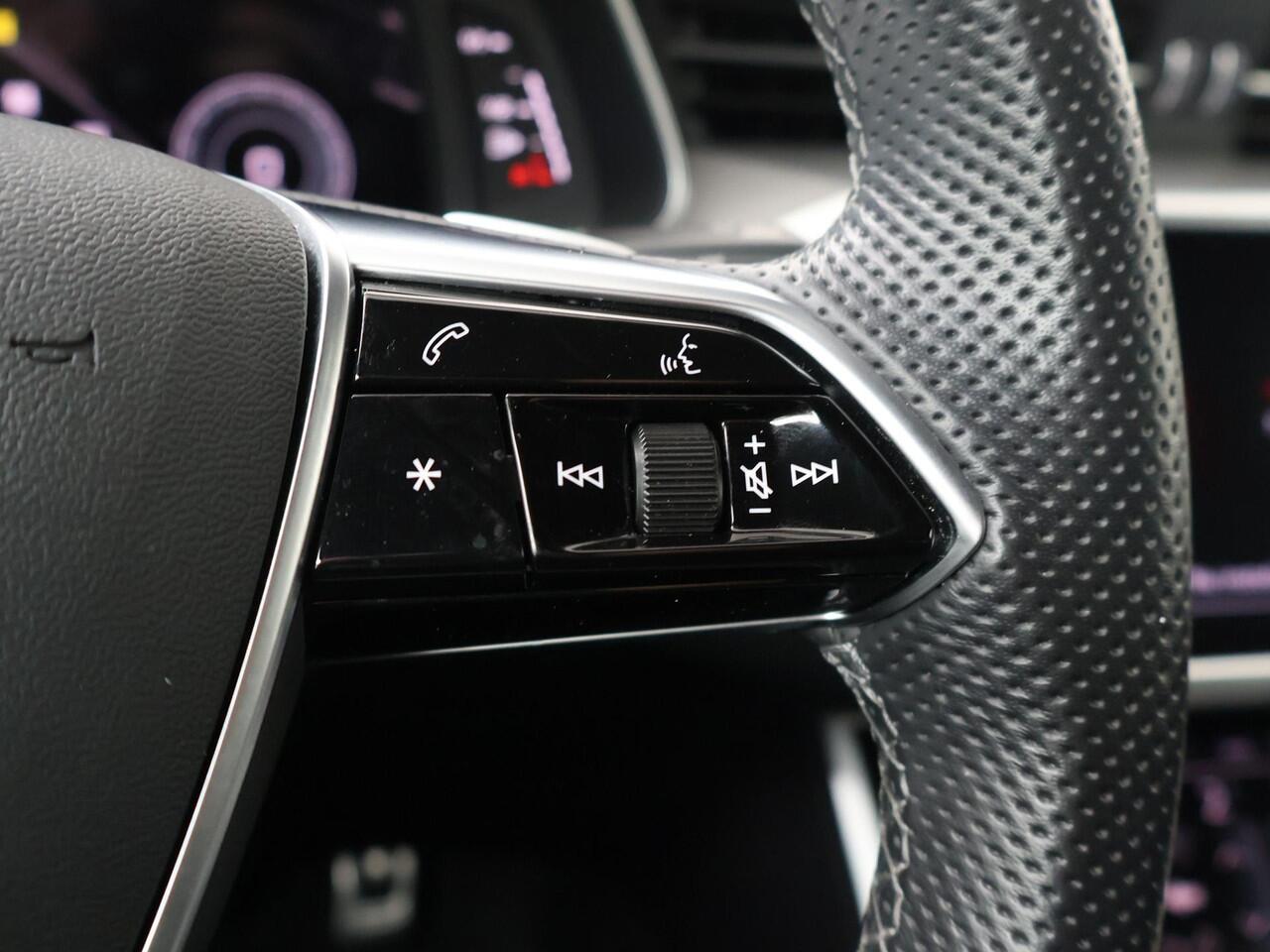 Audi A6 Avant 55 TFSI e quattro Pro Line S Competition | 367 PK | SoH 91% | Trekhaak wegklapbaar | Adaptive cruise control | Matrix LED | S line | 19" LM velgen |