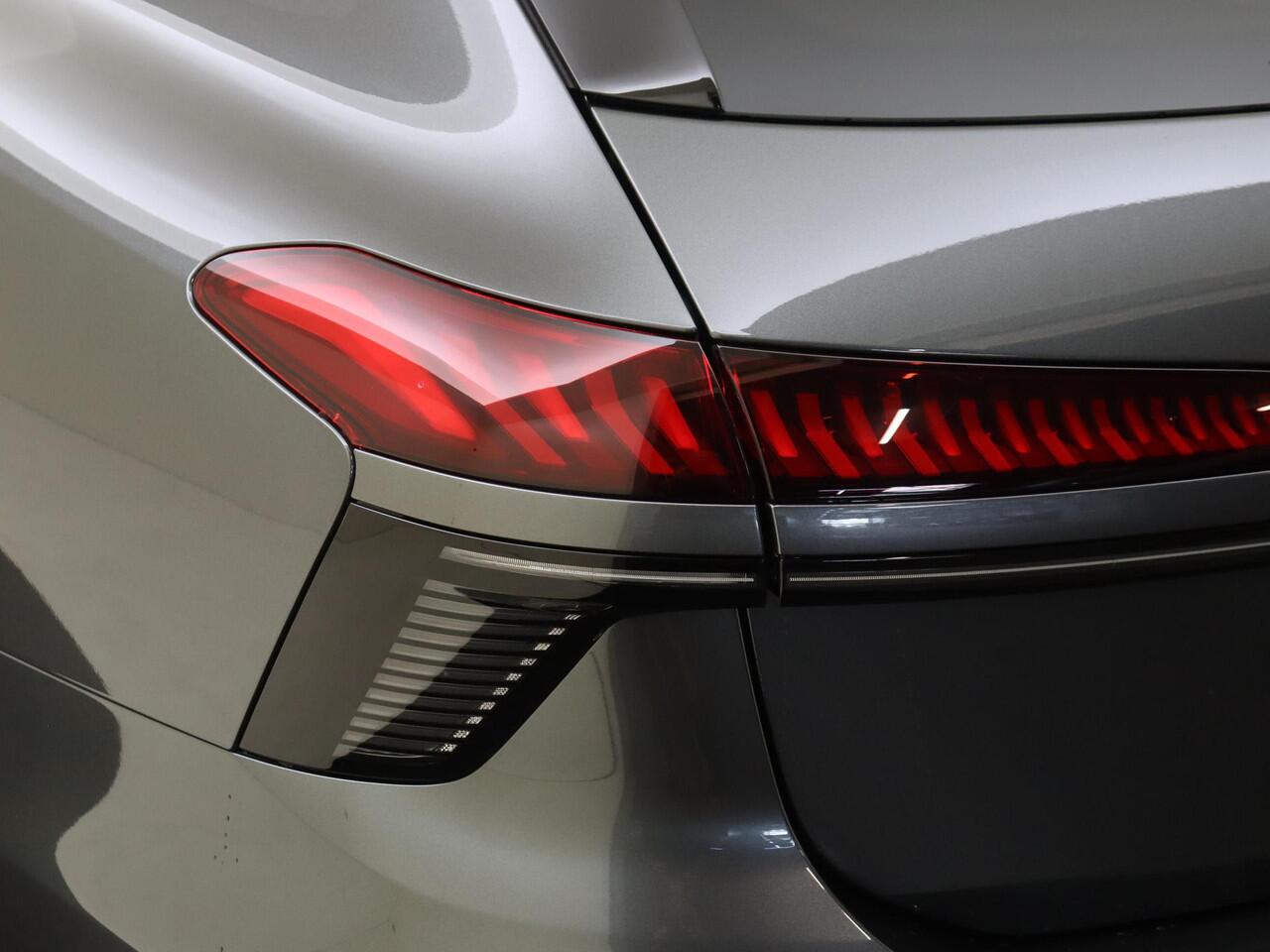 Audi A6 Avant 2.0 e-hybrid quattro S edition | Tech Plus | Adaptive luchtvering | Lederen bekleding | Head-Up display | Elektrische stoelverstelling incl. memory