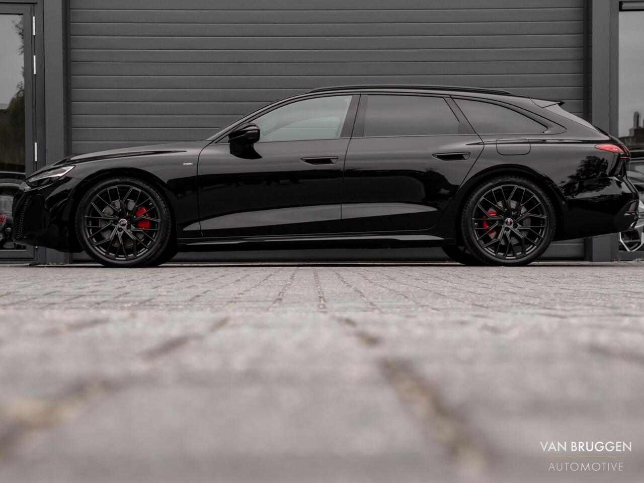 Audi A6 Avant 2.0 e-hybrid quattro S Pano Trekhaak Luchtv Coating Softclose 4-Wiel