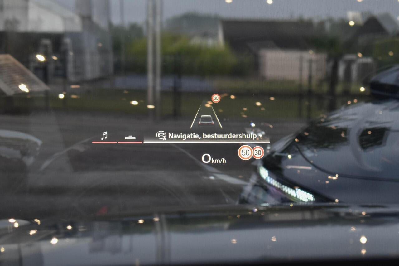 Audi A6 Avant 367PK quattro S edition Competition MidnightGreen Electr Trekh ,