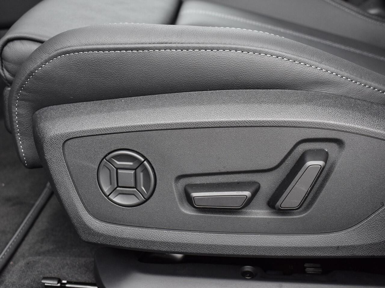 Audi A6 Limousine 2.0 e-hybrid quattro S Edition 299 PK · Elektrisch verstelbare stoelen · Tech plus · 20" LM Velgen · S-interieur sportstoelen zwart leder