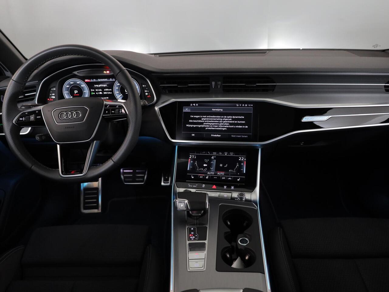 Audi A6 Avant 55 TFSI e quattro S edition 367pk | Panoramadak | Head up Display | Wegklapbare trekhaak | Adaptieve cruise controle | Parkeercamera