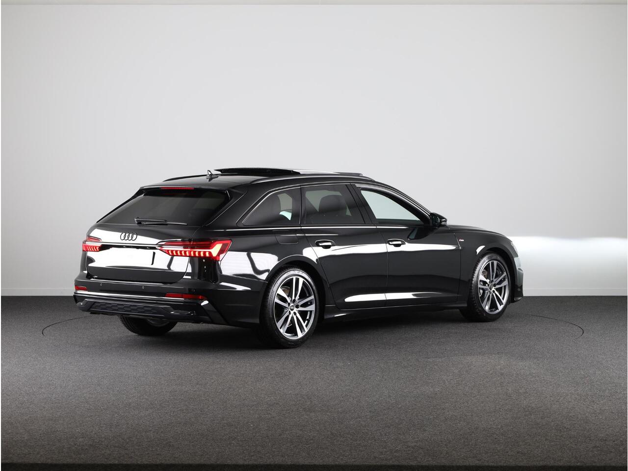 Audi A6 Avant 40 TFSI S edition Competition 204pk | Private lease vanaf ¤ 1.140,- per maand | Panoramadak, achteruitrijcamera, Optiekpakket zwart plus, stoelverwarming voorin, variabele hoofdsteunen