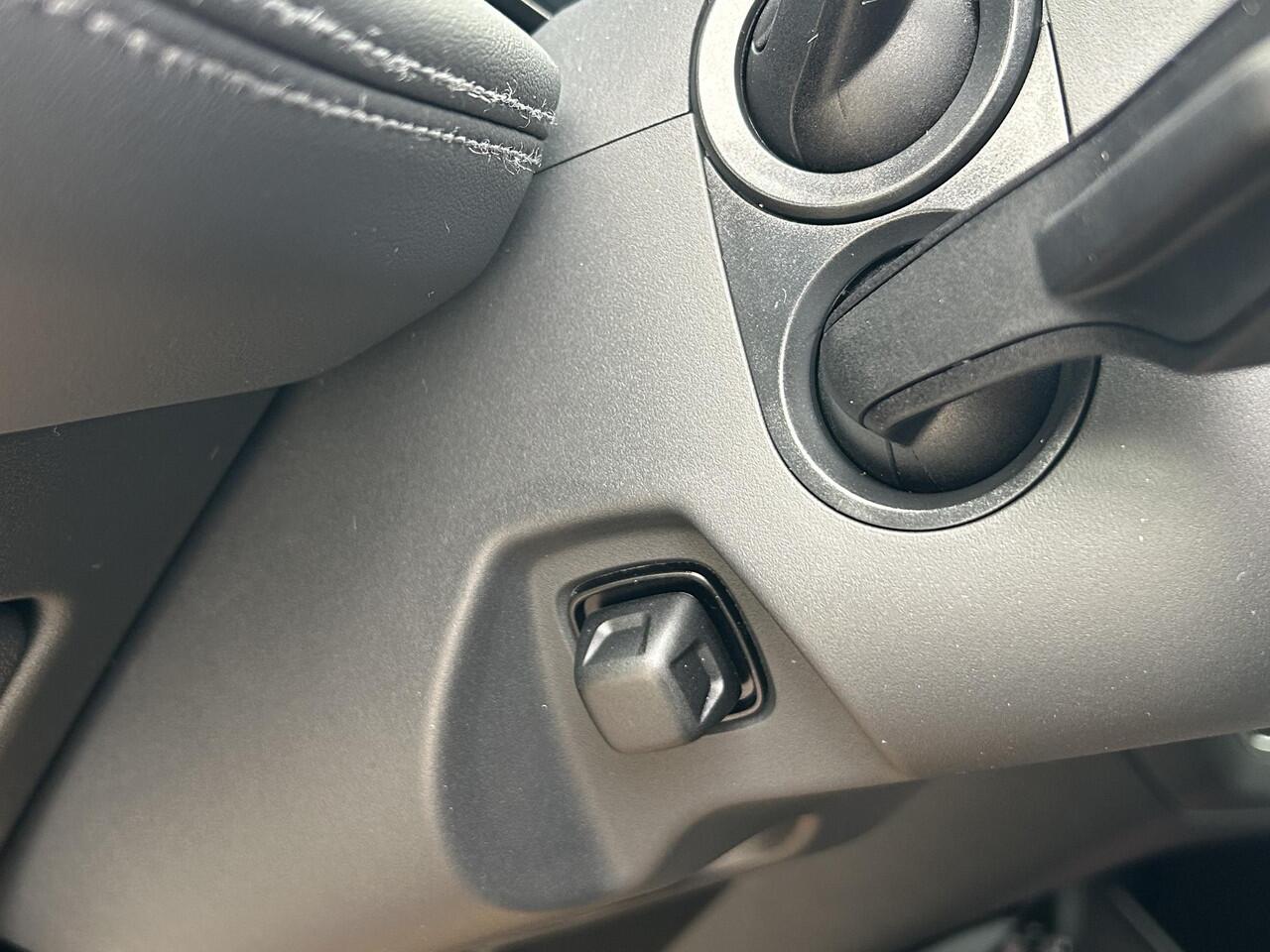 Audi A6 e-tron Sportback S edition performance 100 kWh / 367 pk | Head-up display | Bang & Olufsen Audio | Luchtvering | Elektrische stoelen met geheugenfunctie | Trekhaak