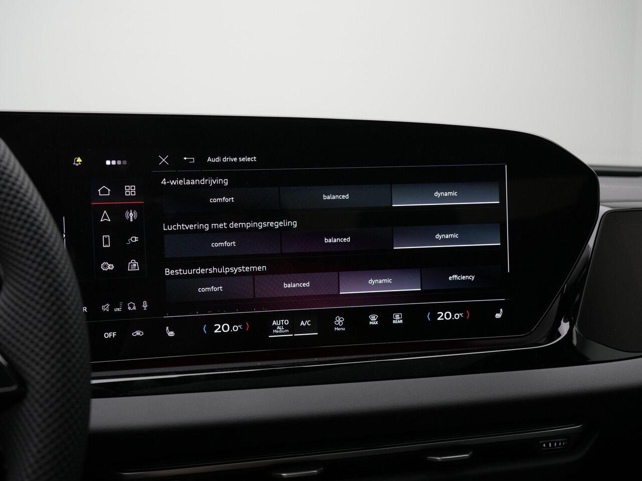 Audi A6 Avant e-hybrid 367 pk S-tronic quattro S edition Competition | Tech pro | Adaptieve luchtvering | Glazen panoramadak met smart glass |