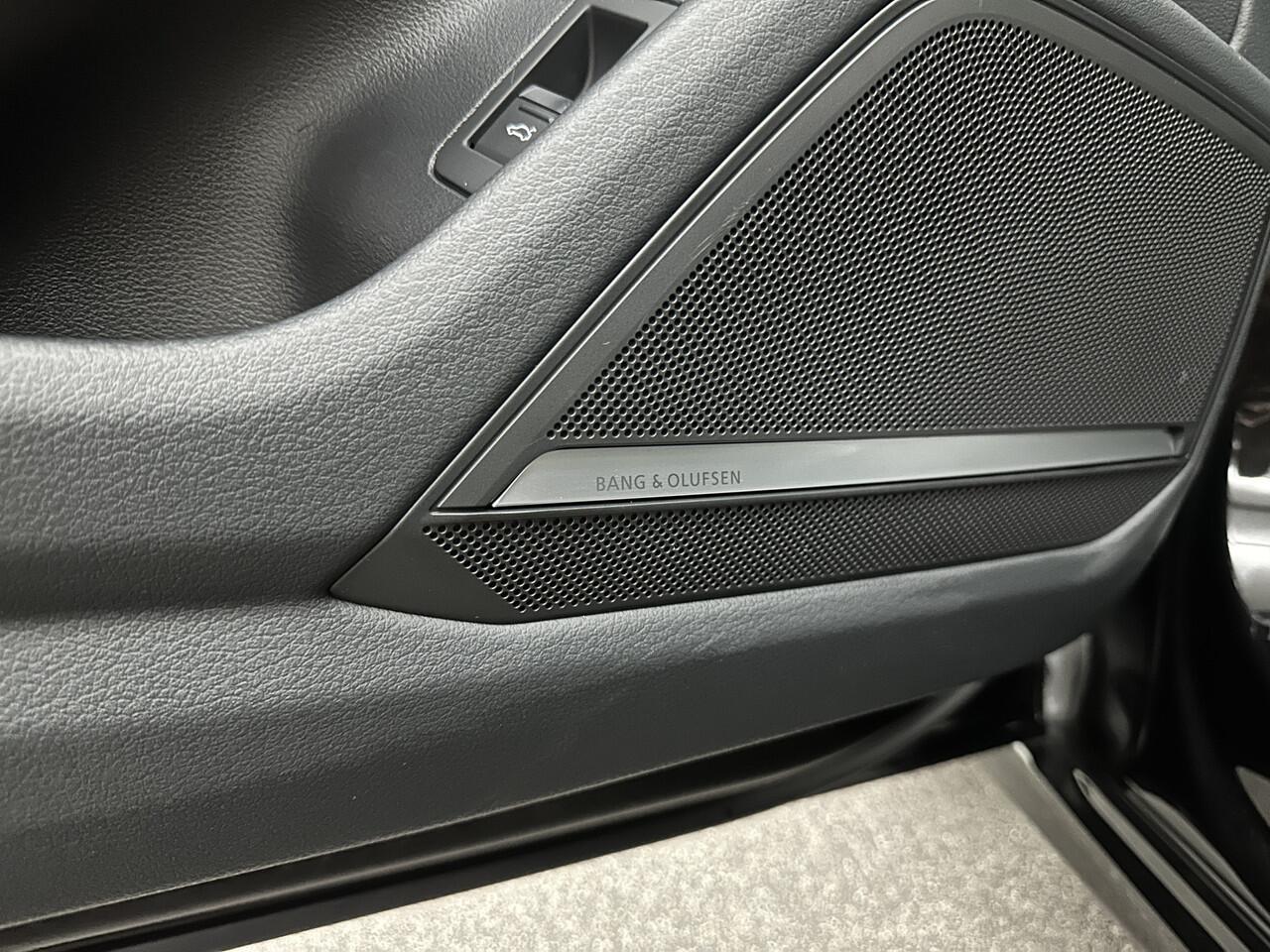 Audi A6 Avant 3.0 V6 340PK S-Line | Luchtvering | ACC | B&O | Panorama | 360 Camera | Matrix-LED | Trekhaak | RS-Leder | Standkachel | 4-Zone Clima | 21'' | Stoelverwarming V+A | Carplay | Lane & Side Assist | Virtual-Cockpit | Draadloos Laden.