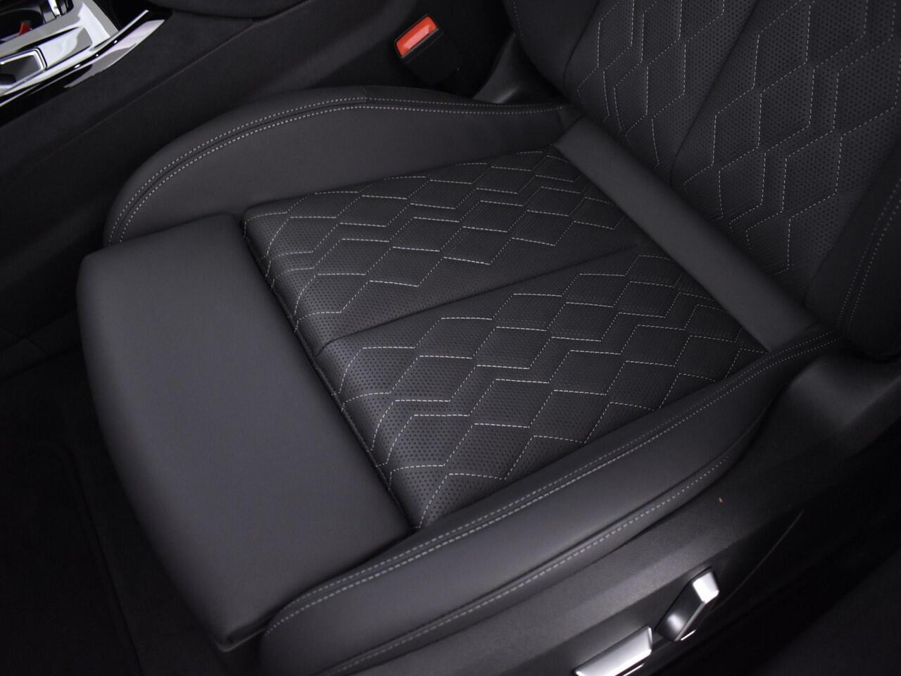 Audi A6 Avant e-tron S edition 367 PK · Tech pro · Panorama glasdak · Sportstoel plus leder zwart · Stoelmassage + ventilatie