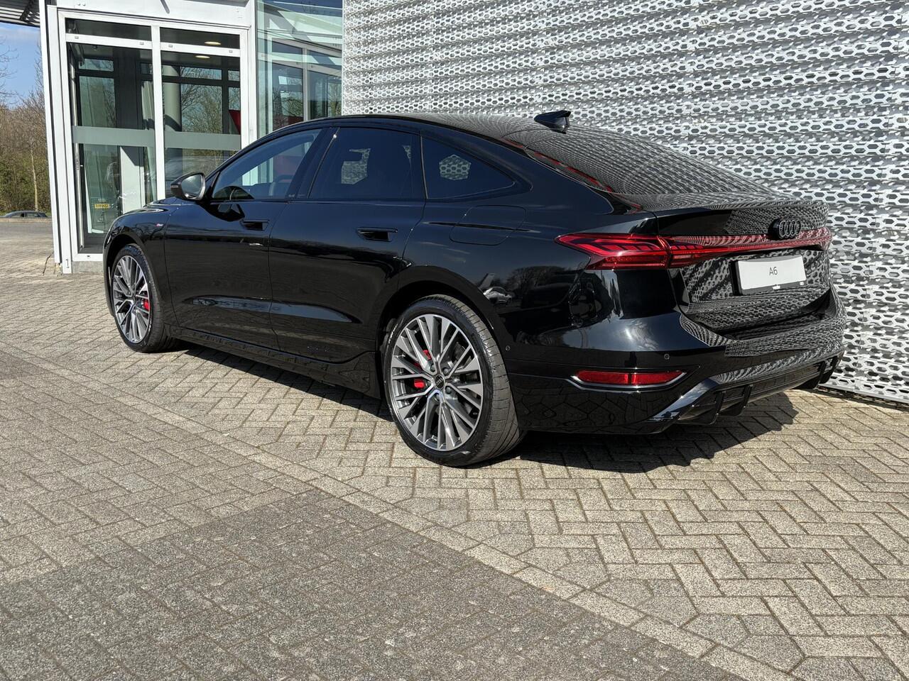 Audi A6 Sportback e-tron S edition (C1) e-tron 100kWh 270 kW / 367 PK Spor Audi A6 Sportback e-tron S edition e-tron performance (270kW/367pk) 100 kWh