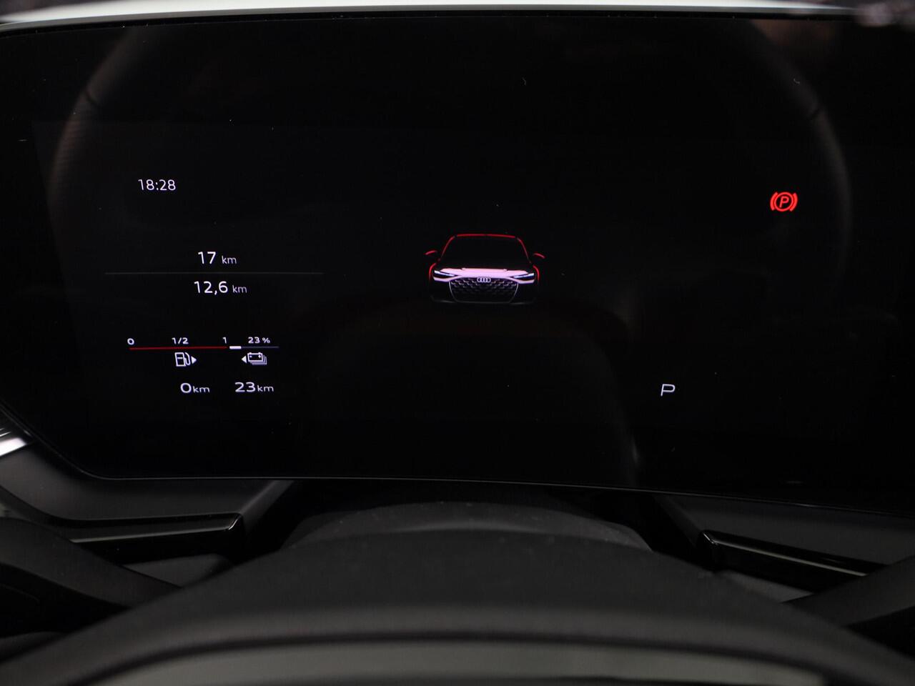 Audi A6 Avant S edition e-hybrid 299 pk | Techniekpakket plus | MMi experience pro | Elektrische stoelen | Privacy glas |