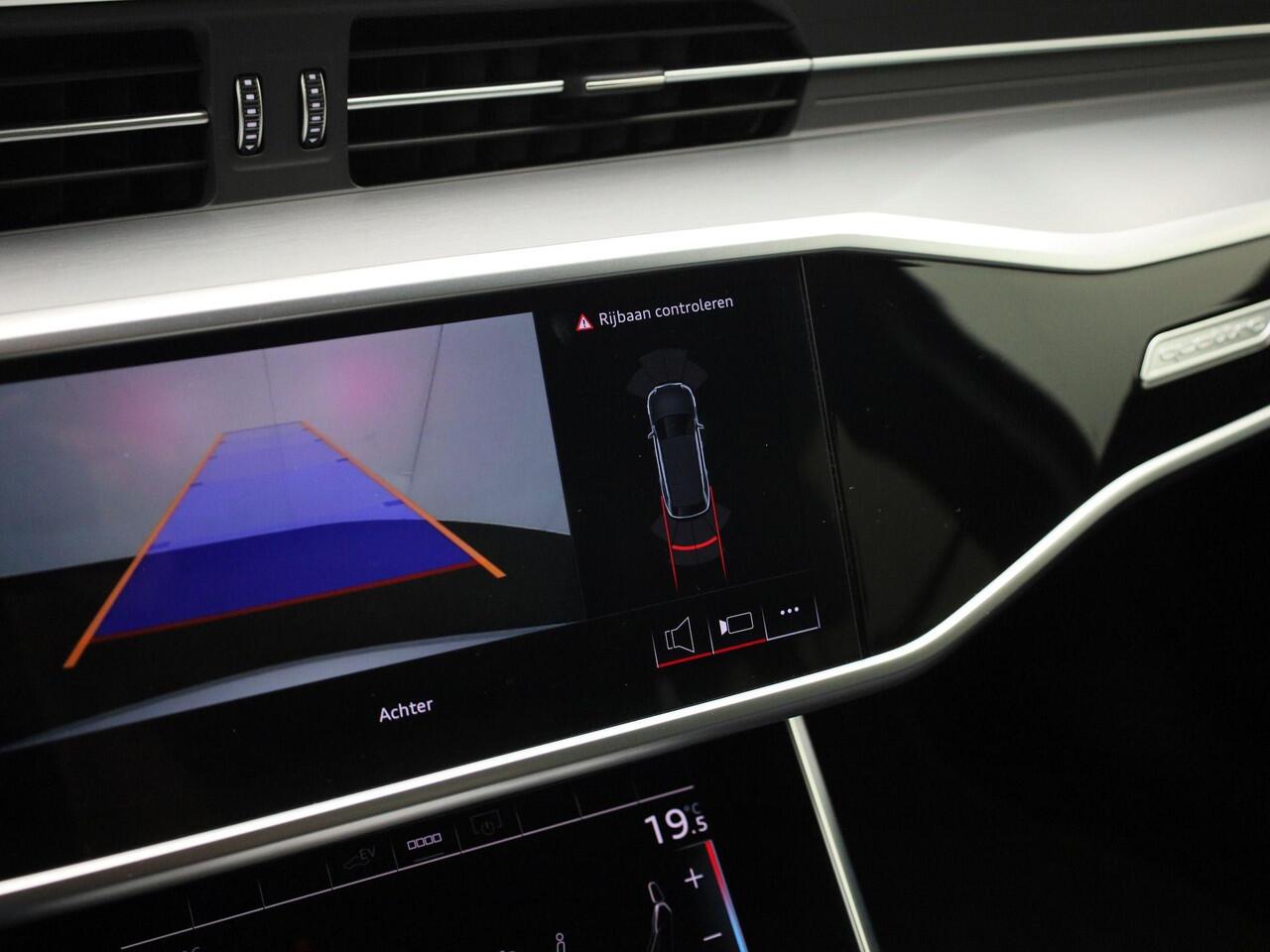 Audi A6 Avant 50 TFSIe 220kW/299PK quattro S Line · Panoramadak · Adaptive Cruise Control · Apple Car Play · Camera · Leder/Alcantara · Drive select