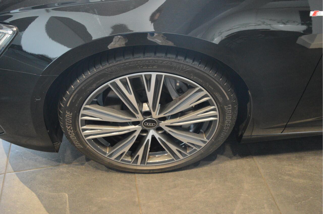 Audi A6 Avant 50 TFSI e quattro 3X S-LINE Black pano head up B&O !!
