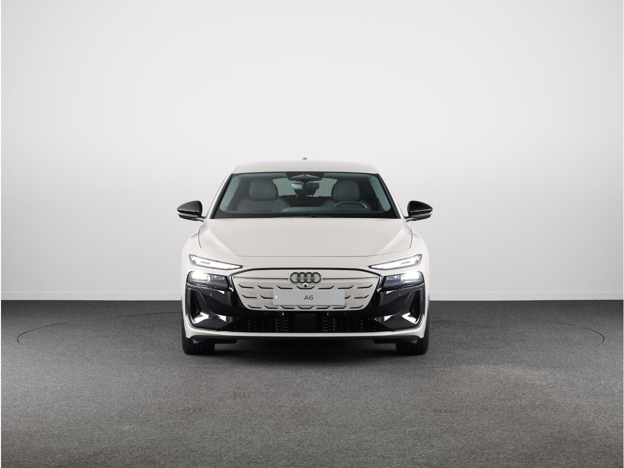 Audi A6 Avant e-tron Advanced edition 100 kWh 367pk Tech Plus pakket, leder interieur, optiek pakket zwart-glanzend, privacy glass