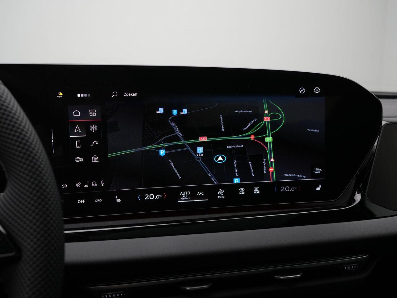 Audi A6 Avant e-hybrid 367 pk S-tronic quattro S edition Competition | Tech pro | Adaptieve luchtvering | Glazen panoramadak met smart glass |