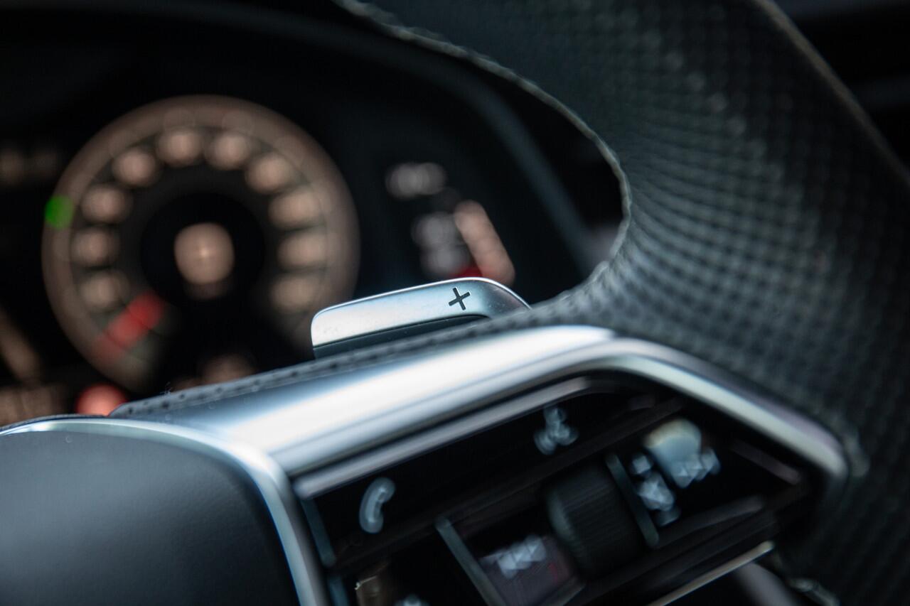 Audi A6 Avant 40 TFSI S edition Competition , Panoramadak, Trekhaak, Adaptive cruise,