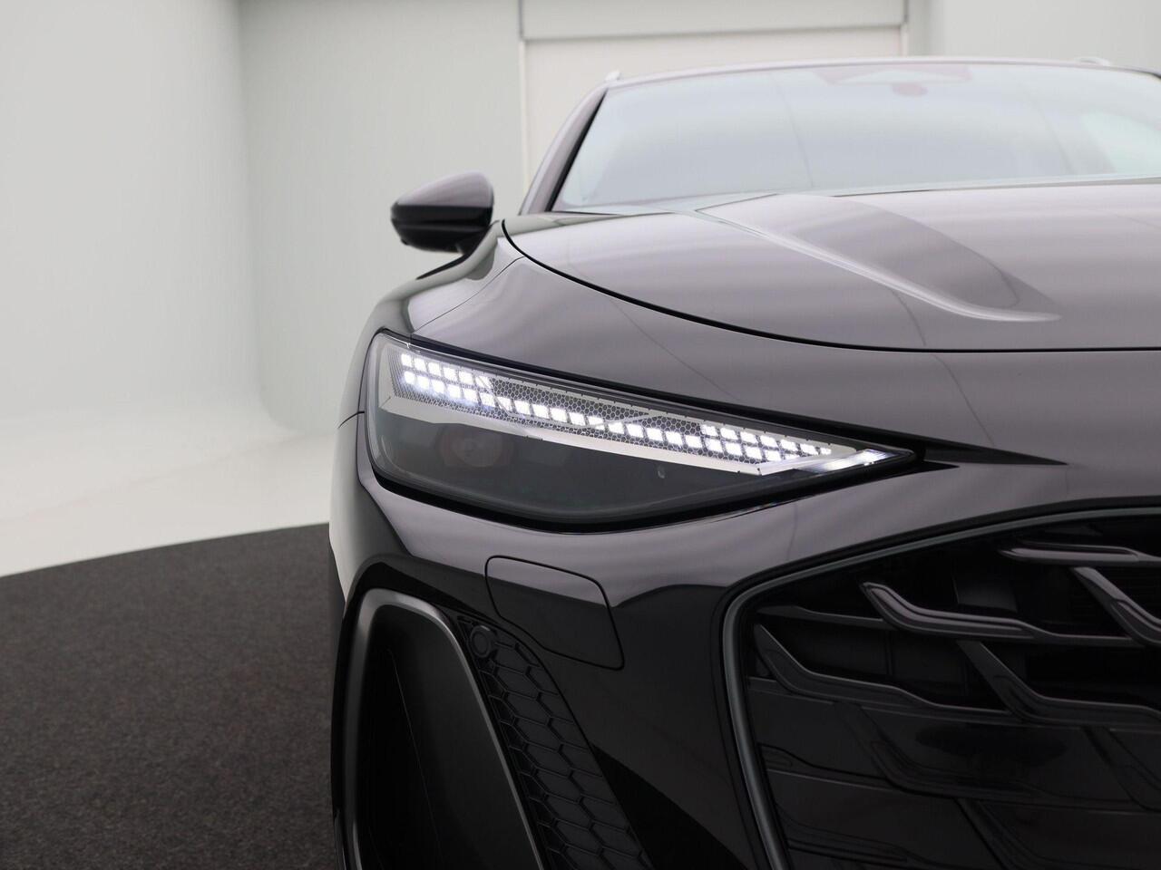 Audi A6 Avant Advanced edition 40 TFSI 204 PK Avant | 20 inch | Matrix Led | Elektrische stoelen | Bijrijdersscherm |