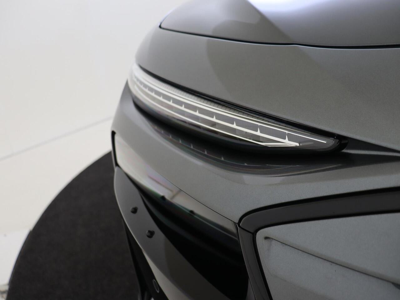 Audi A6 Avant e-tron S edition quattro 100 kWh | Panoramadak | Trekhaak | Luchtvering | Sportstoelen Plus | Bang & Olufsen | Head-up display | Parkeerassistent | 360 camera |