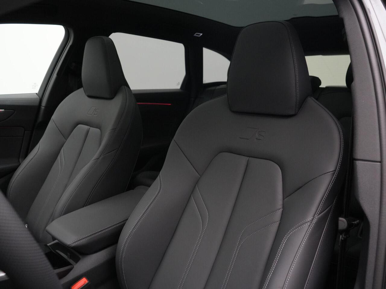 Audi A6 Avant e-hybrid 367 pk S-tronic quattro S edition Competition | Tech pro | Adaptieve luchtvering | Glazen panoramadak met smart glass |