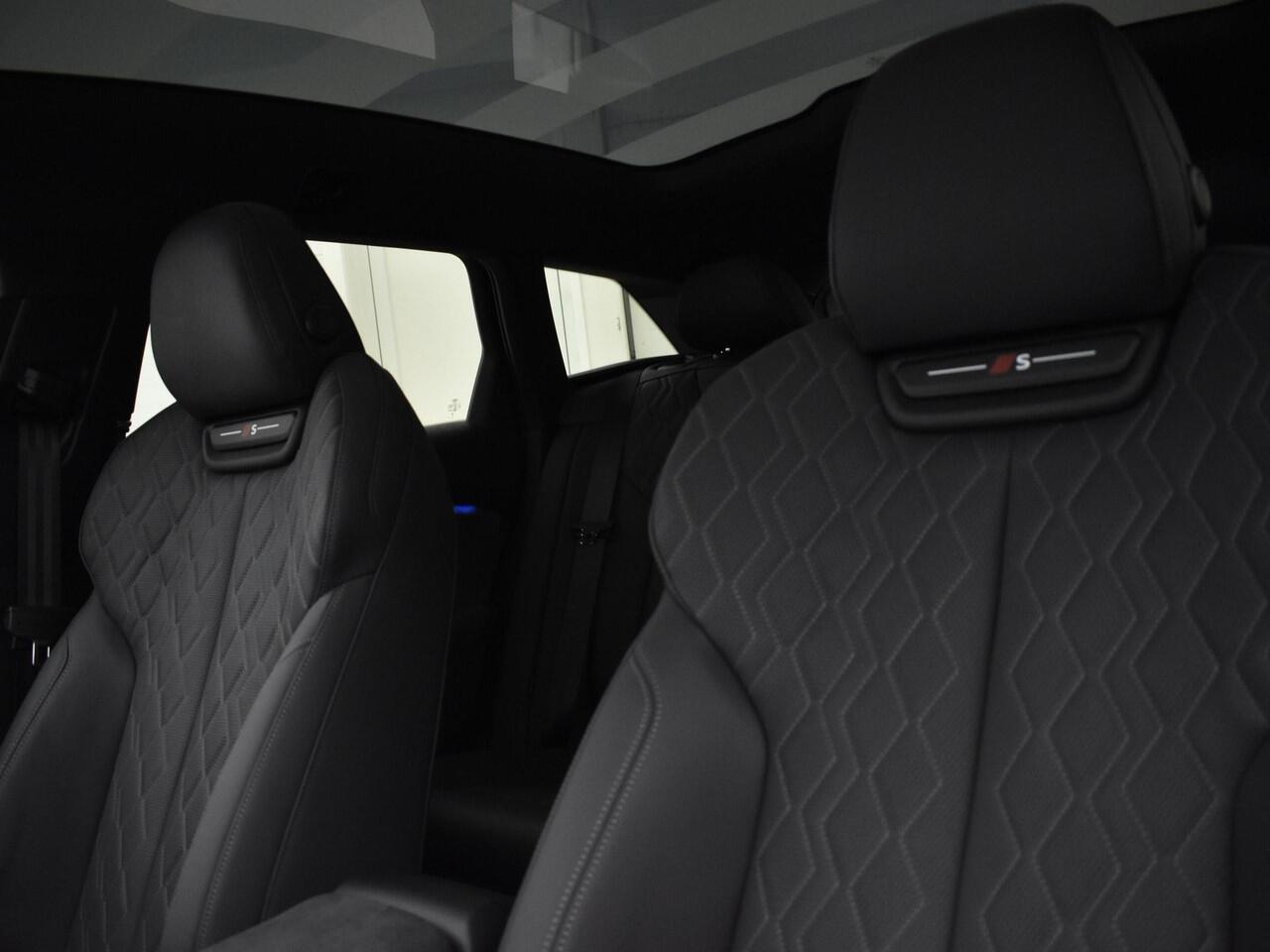 Audi A6 Avant e-tron S edition e-tron 367 PK 100 Kwh · Panorama glasdak · Privacy glas · 21"LM Velgen · Remzadels rood · MEGA Sale