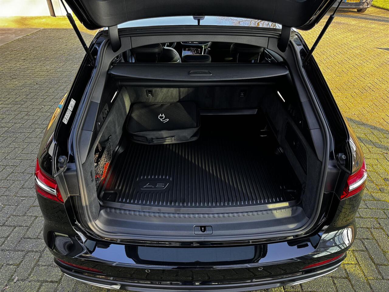 Audi A6 Avant 55 Tfsi E 55 TFSI e q. Comp.