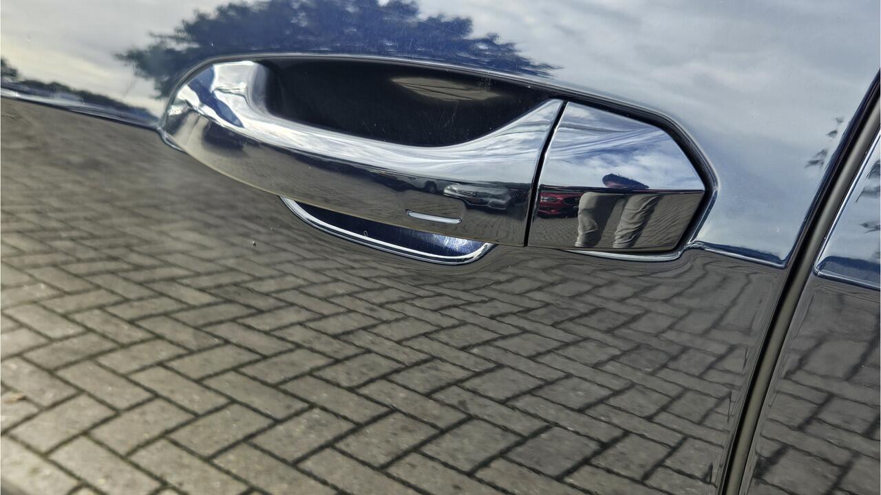 Audi A6 Avant 55 TFSI e quattro Competition + 3x S-LINE + ADAPT CRUISE + CAMERA + LED