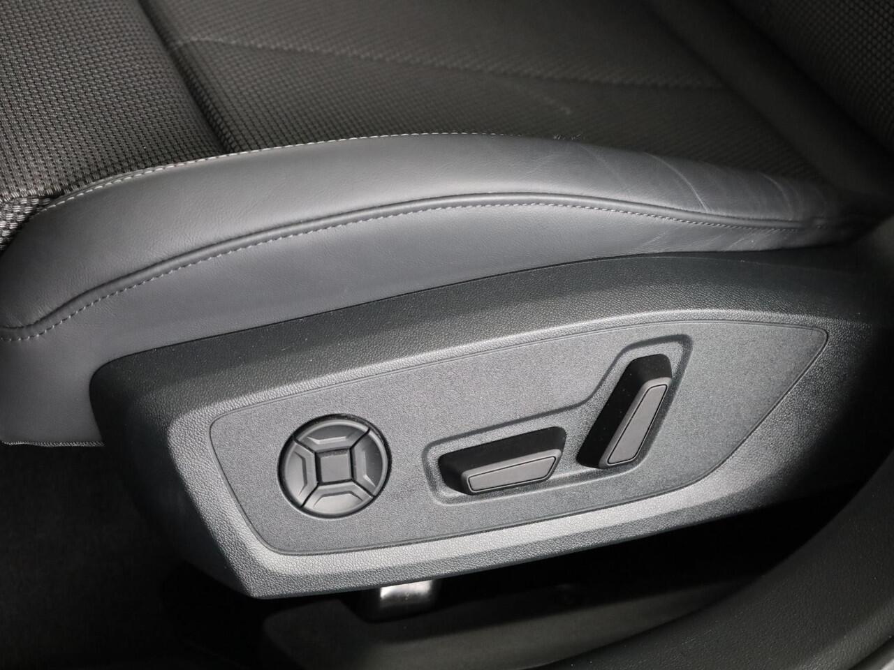 Audi A6 Avant 50 TFSI e quattro S edition Competition 299 pk S-tronic | Verlengde garantie | Navigatie | Panoramadak | Trekhaak (wegklapbaar) | B&O Soundsystem | Stoelverwarming v/a |